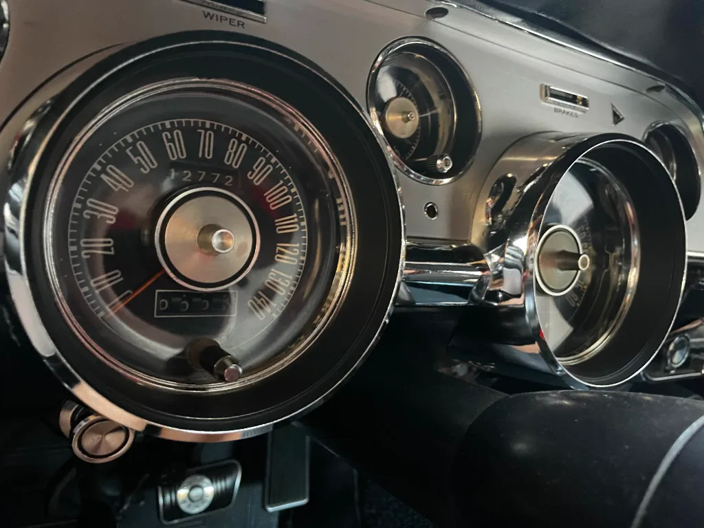 1967 Shelby GT500 dashboard