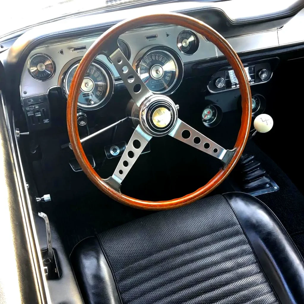 1967 Shelby GT500 interieur