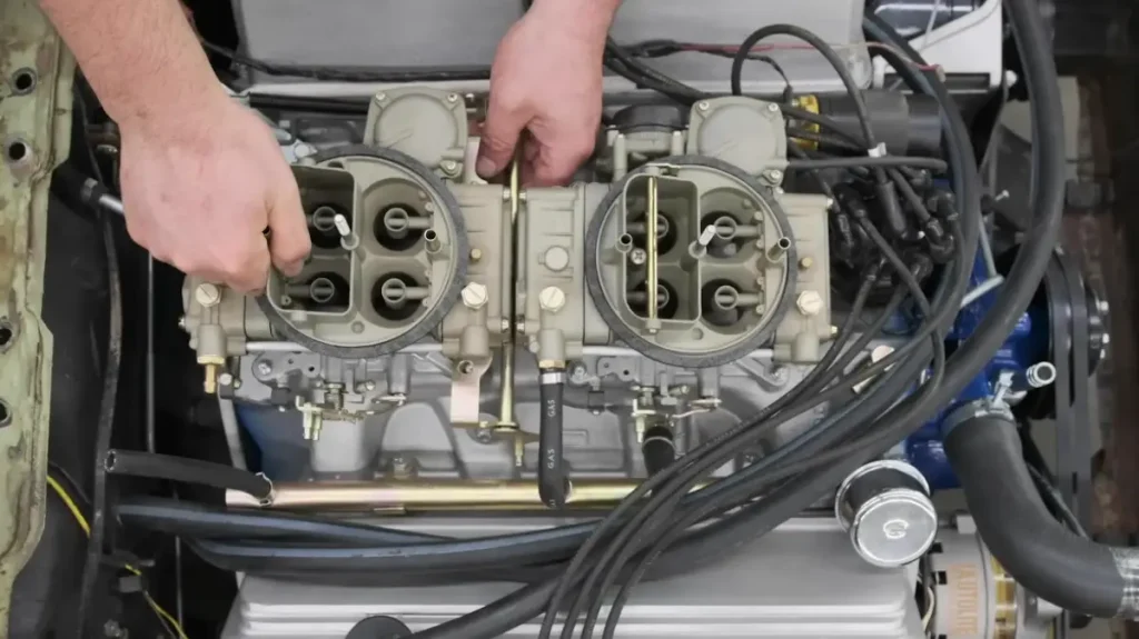Carburateurs van een Shelby GT500 uit 1967