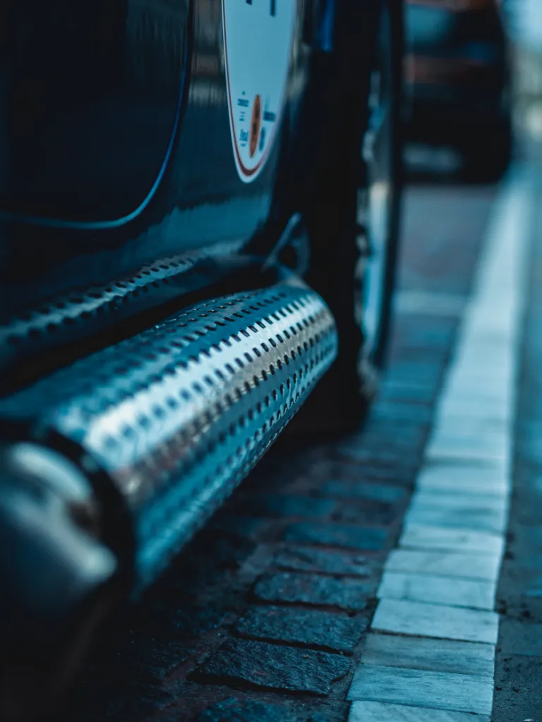 Shelby Cobra 1965 sidepipes